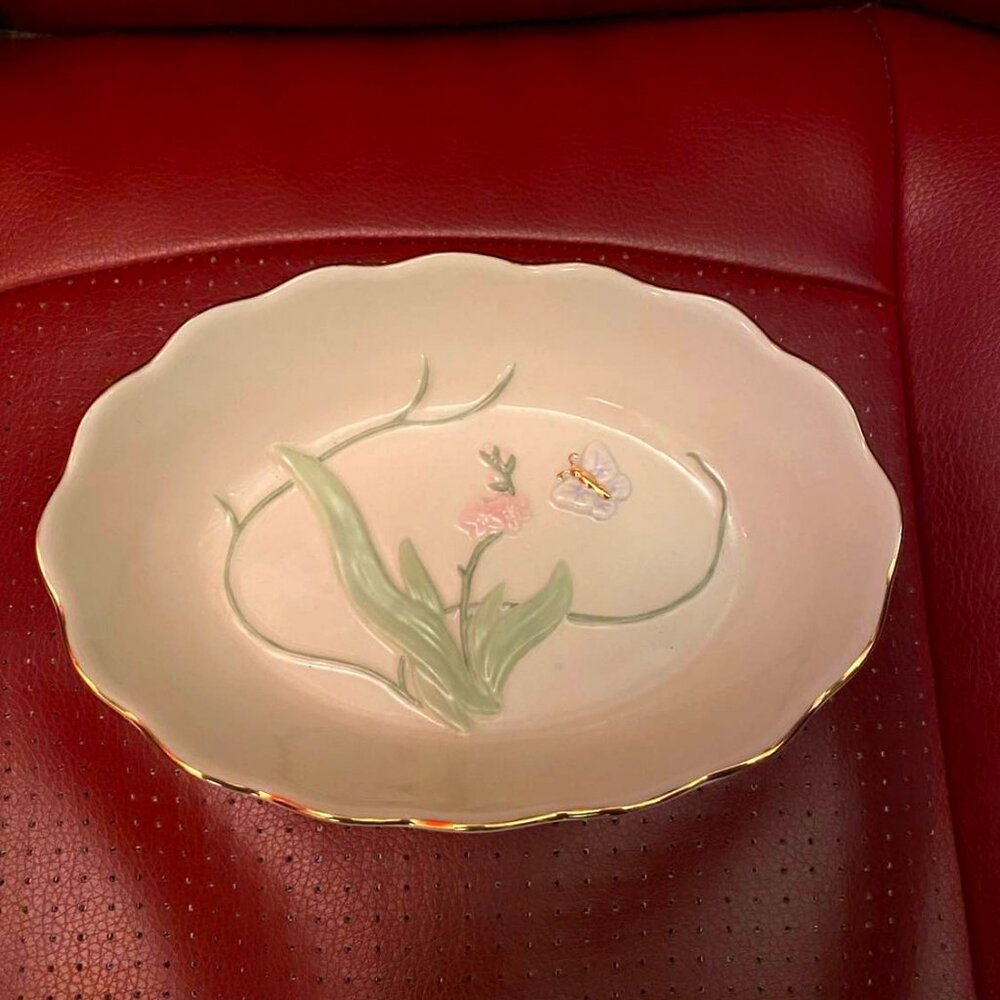 Lenox Butterfly Meadow Oval Hand Painted Porcelain Candy/Trinket Dish 24kt. Gold